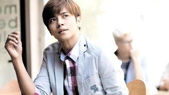 娱乐吃瓜酱阳光大男孩